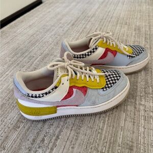 WMNS Air Force 1 Multicolor